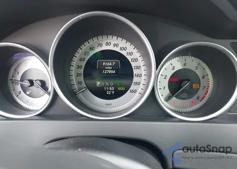 2014 Mercedes-Benz C 300 Sport 4Matic z USA, uszkodzony, nr VIN WDDGF8AB1EA964917